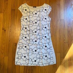 Lungo L’Arno Italian Linen White and Navy Floral Mini Dress